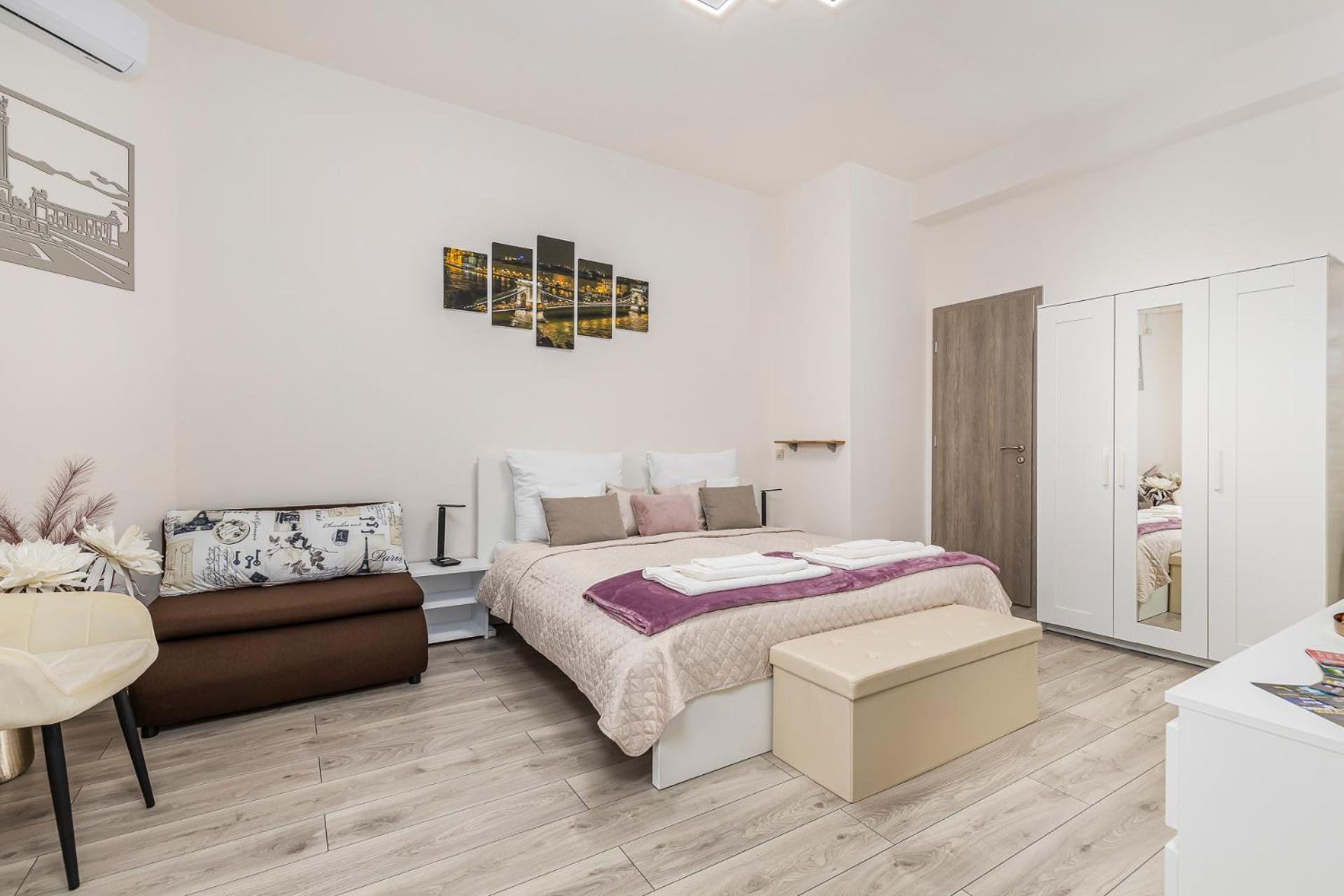 Galaxy Apartement Lift Parking Budapest Exteriör bild